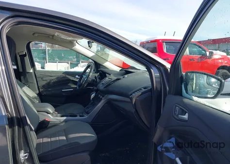 2016 Ford Escape Se z USA, uszkodzony, nr VIN 1FMCU0G79GUB04196